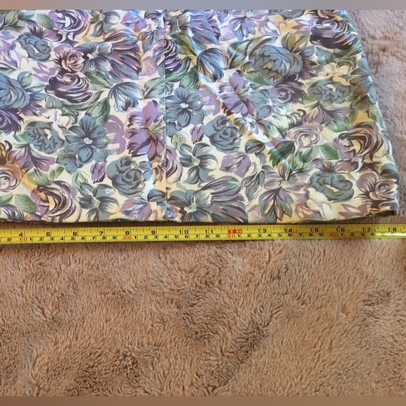 White & floral denim skirt - Picture 11 of 12